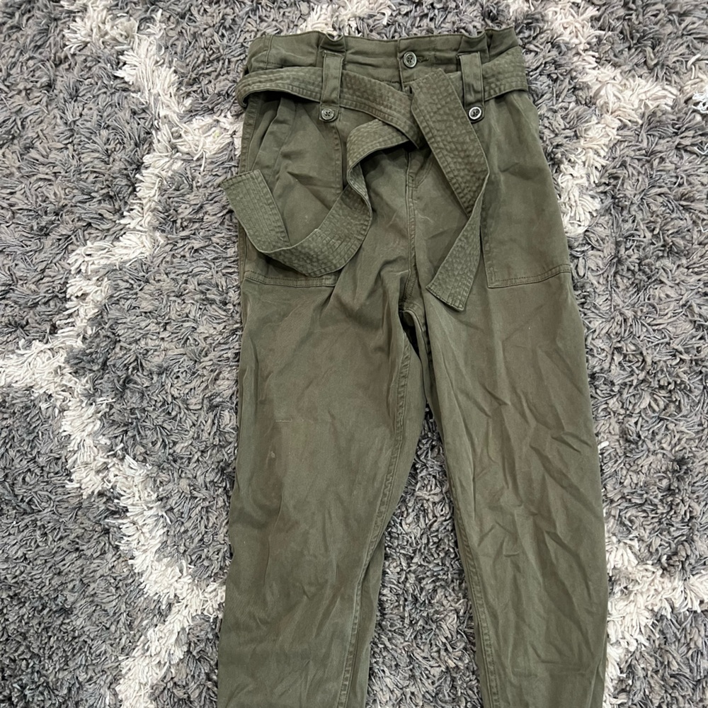 Army green loose comfy pants that tie around the waist! Bought from Nordstrom!